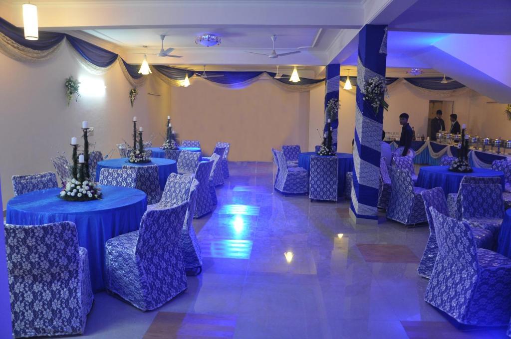 Fabhotel Kashish Residency Sector 26 Noida Exterior photo