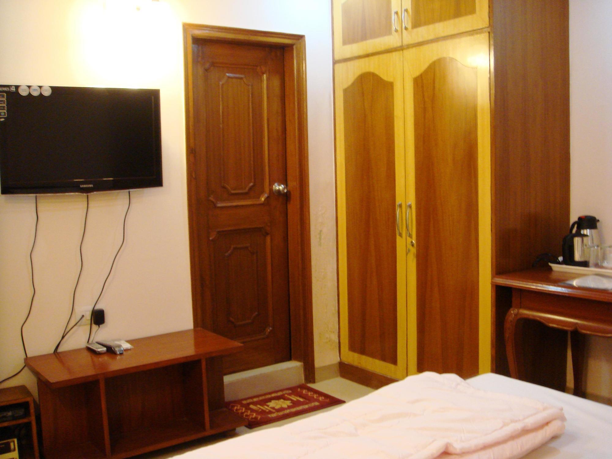 Fabhotel Kashish Residency Sector 26 Noida Exterior photo