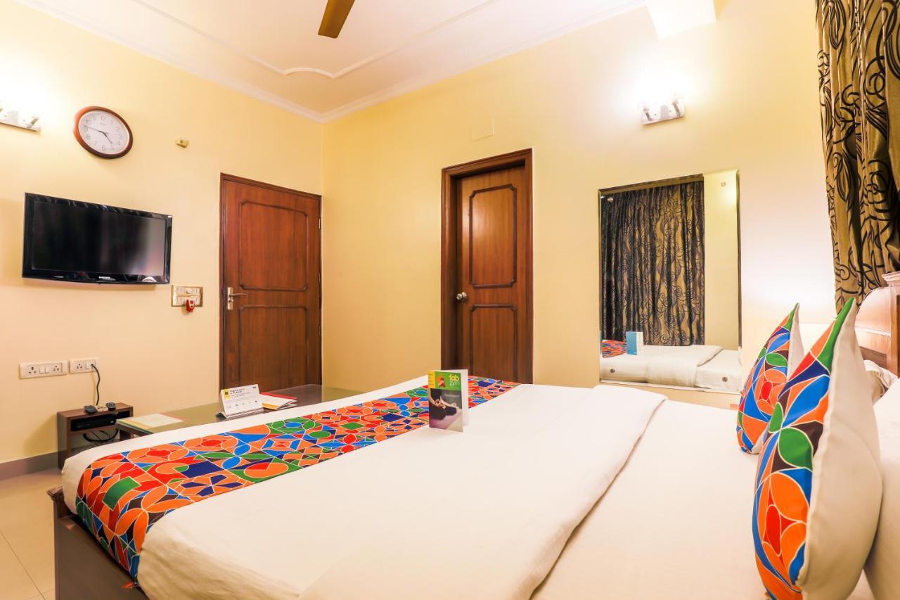 Fabhotel Kashish Residency Sector 26 Noida Exterior photo